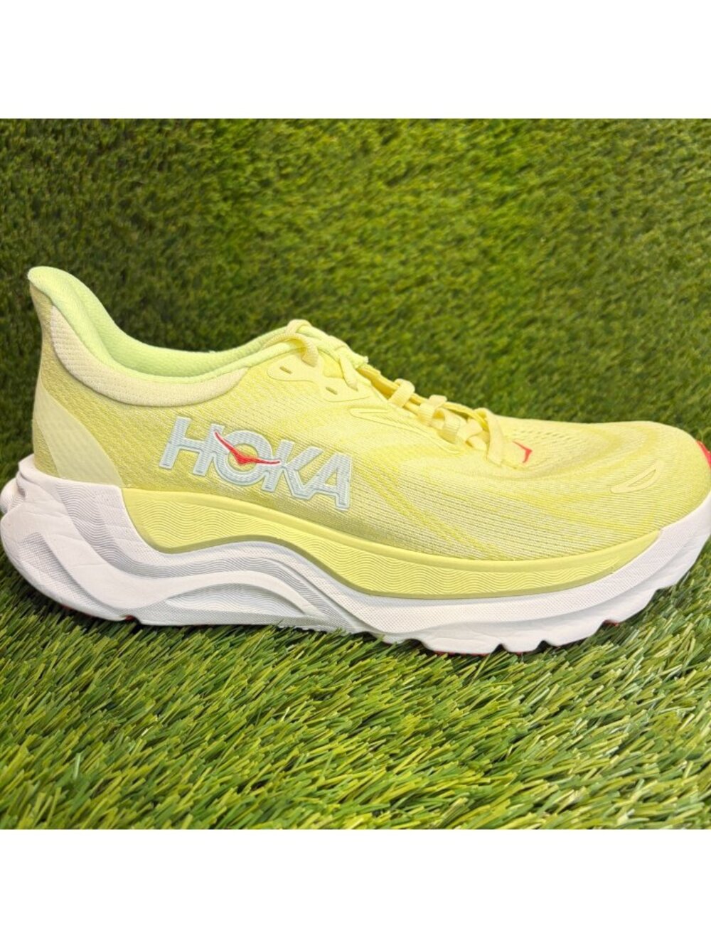 Hoka One One Arahi 8 Womens Size 9 Yellow White Athletic Running Shoes Sneakers - Picture 1 of 10
